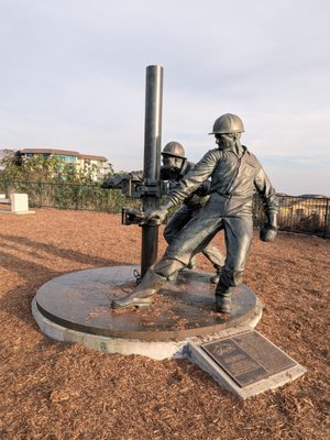 Photo of Sunset View Park - Signal Hill, CA, US. Tribute to the Roughnecks