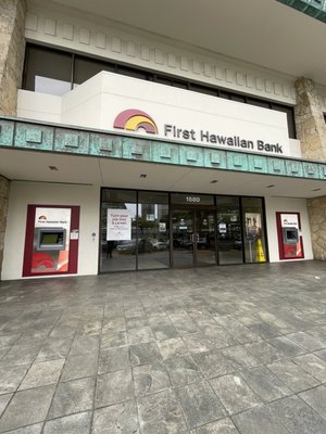 Photo of First Hawaiian Bank - Kapiolani Branch - Honolulu, HI, US.