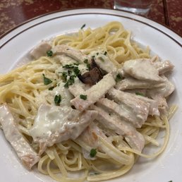 Fettuccine Alfredo Pasta