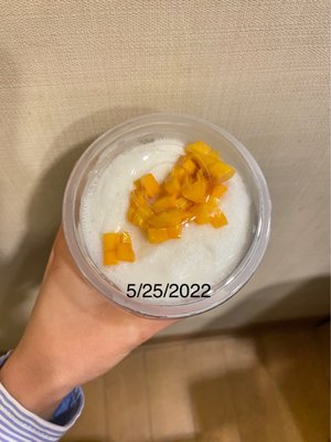 Photo of Mango Mango Dessert - New York, NY, US. Half mango compared to last year! You call this mango smoothie?