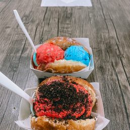 Photo of Stuffed Ice Cream - New York, NY, United States. Cruff Ice cream sandwich