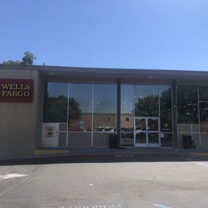 Wells Fargo Bank on Yelp