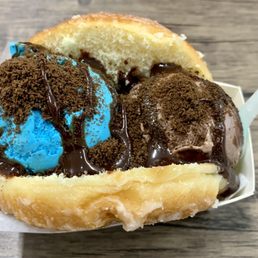 Photo of Stuffed Ice Cream - New York, NY, United States. Cookie Road