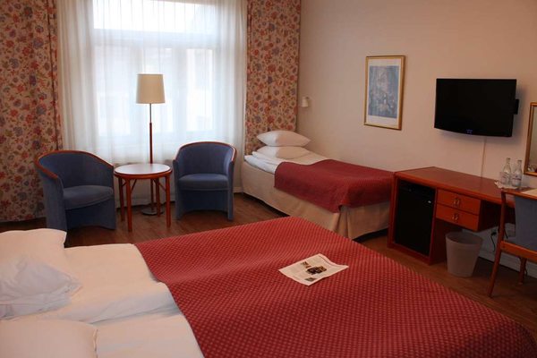 Photo of Lorensberg Hotel - Gothenburg, O, SE. Guest Room with 3 Single Beds