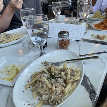 Fettuccini with Italian sausage and mushrooms with a nice cream sauce.