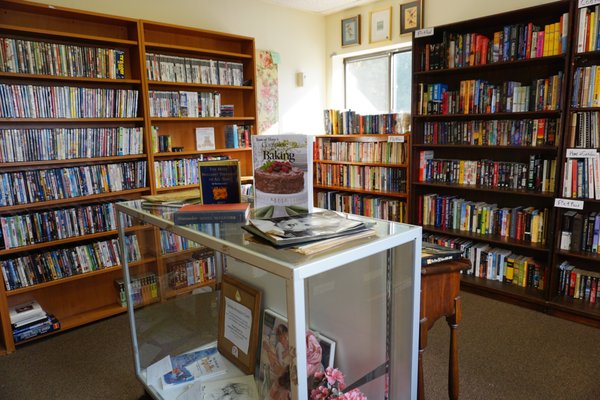 Photo of Yorktown Love In Action - Yorktown Heights, NY, US. Grand Opening (Nov 2017) the used BOOK NOOK!