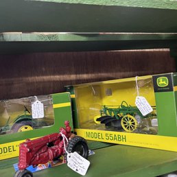 Photo of Berlin Village Antique Mall - Berlin, OH, United States. Model John Deere