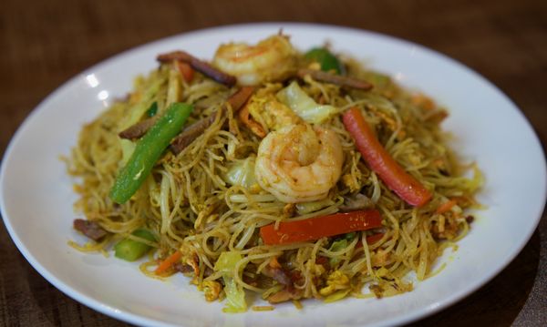 Photo of Wen’s Kitchen - San Francisco, CA, US. Singapore Noodles