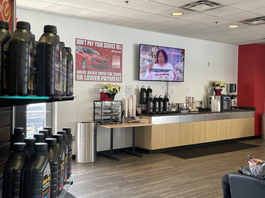 Photo of Toyota Direct - Columbus, OH, US. Complementary coffee, tea, water and snacks