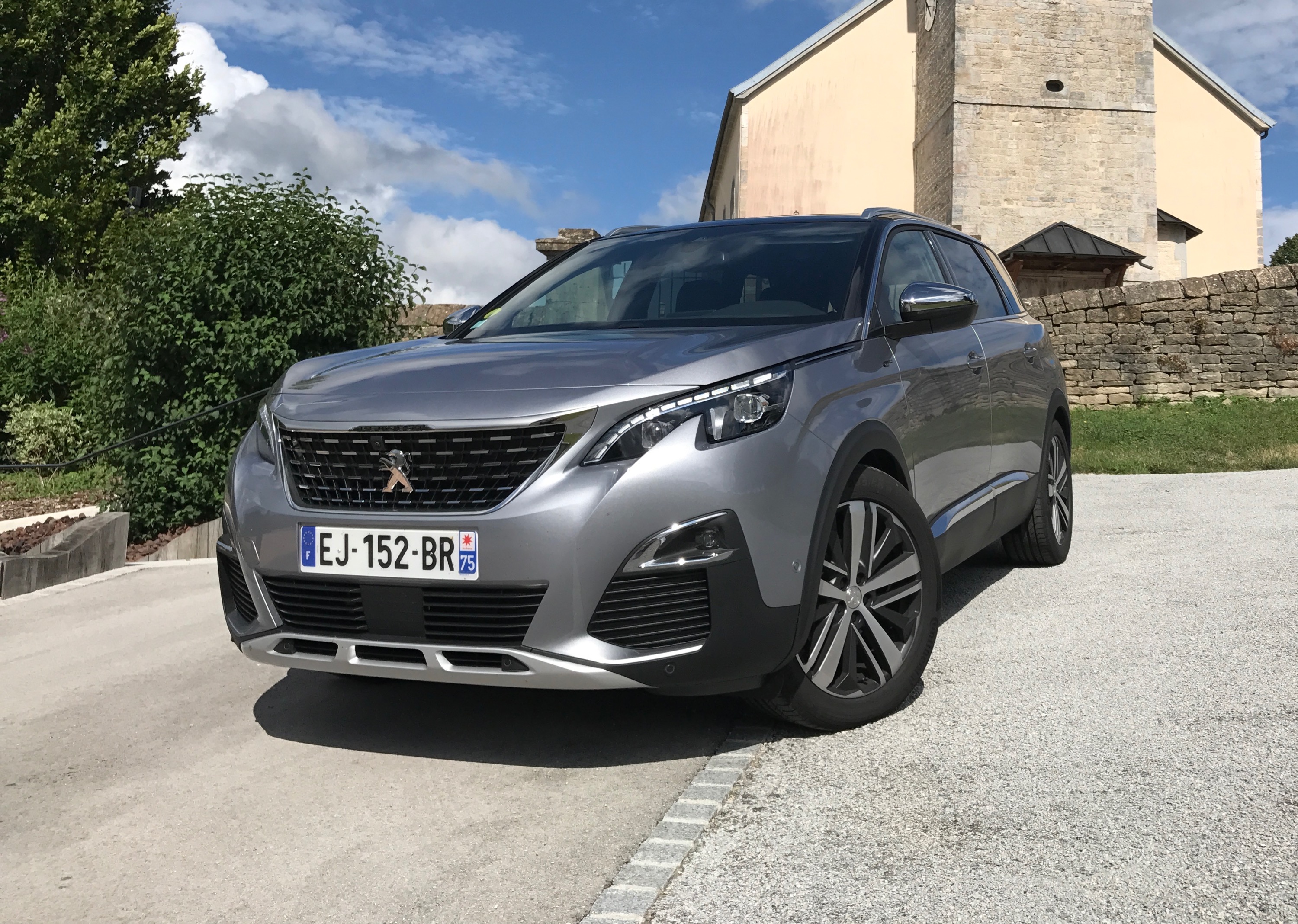 2017 Peugeot 5008 14