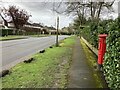 TQ1555 : Lower Road: former bus stop by Hugh Craddock