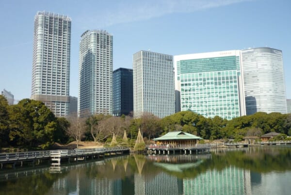 Hamarikyu garden in Tokyo, Japan.