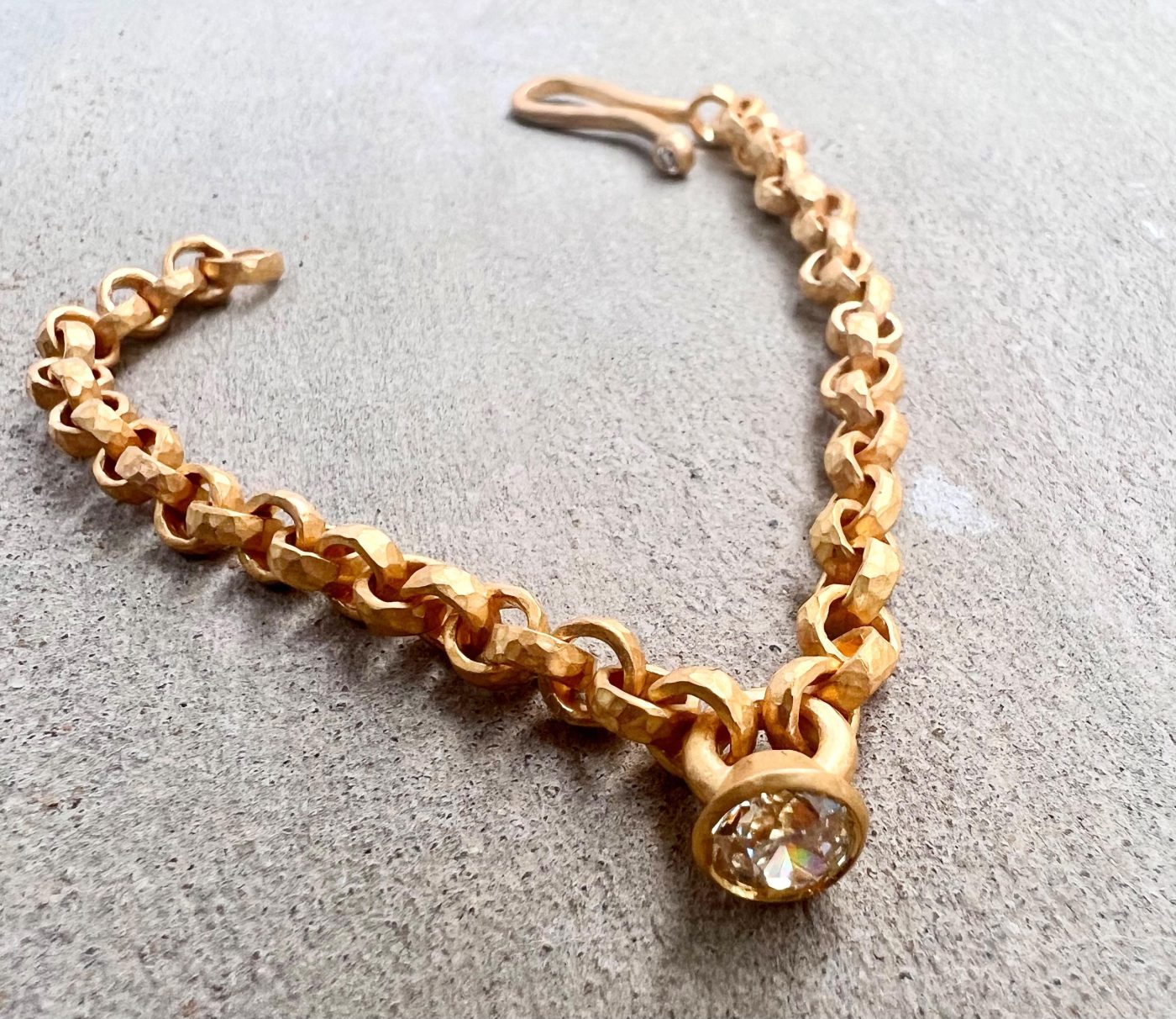 22-karat gold handmade link bracelet with old-cut round diamond, 2023