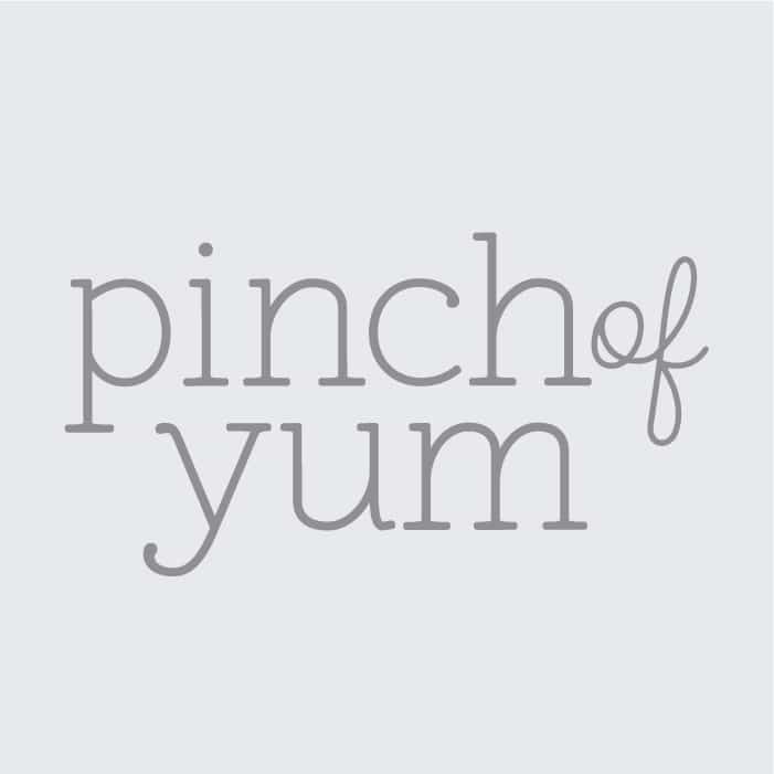 Pinch of Yum Logo