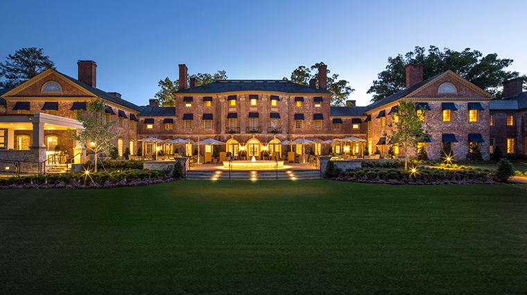 williamsburg inn lawn