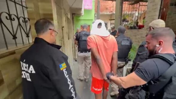 Polícia Civil deflagra operação em Salvador e prende investigado por estupro virtual e extorsão contra adolescentes em Sergipe