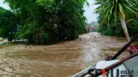 Sungai Brantas meluap. (ska) - Hujan Seharian, BPBD Kota Malang Monitoring DAS Brantas Terancam Meluap