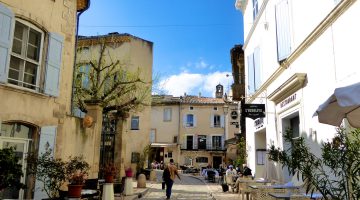 Plan a stay in Lourmarin, Luberon, Vaucluse, Provence