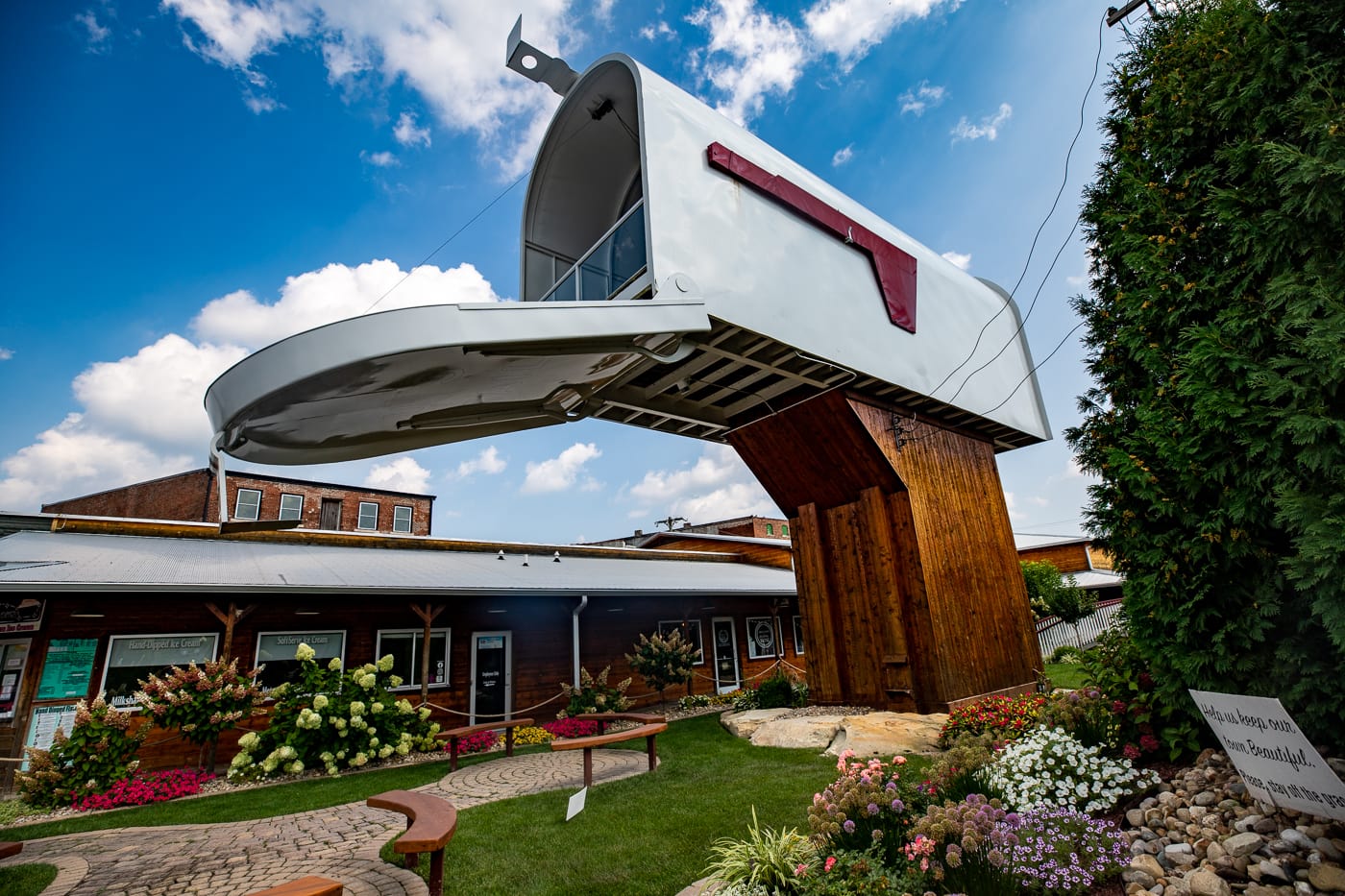 World's Largest Mailbox in Casey, Illinois roadside attraction - Best Illinois Roadside Attractions