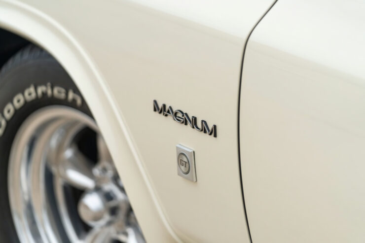 Dodge Magnum 10