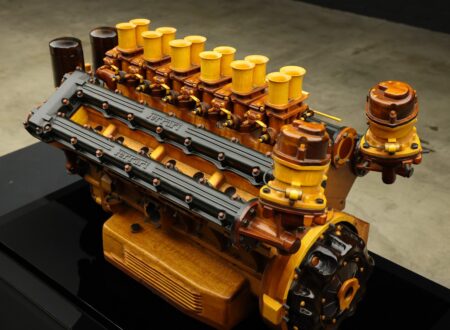 Scale Model Ferrari Colombo V12 Engine 19