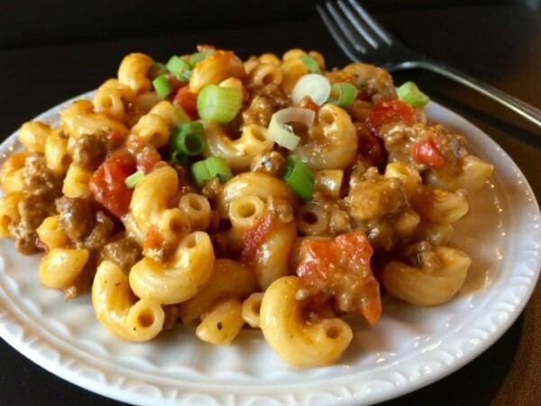 white plate with skinny cheeseburger pasta skillet