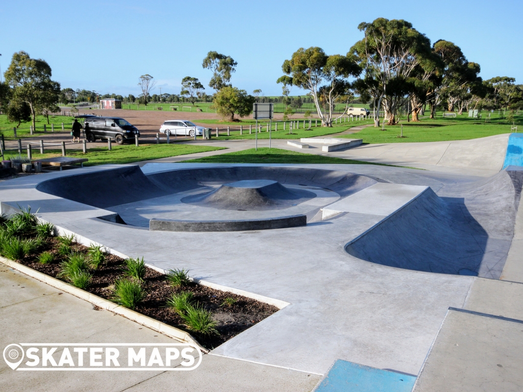 Altona Meadows Skatepark