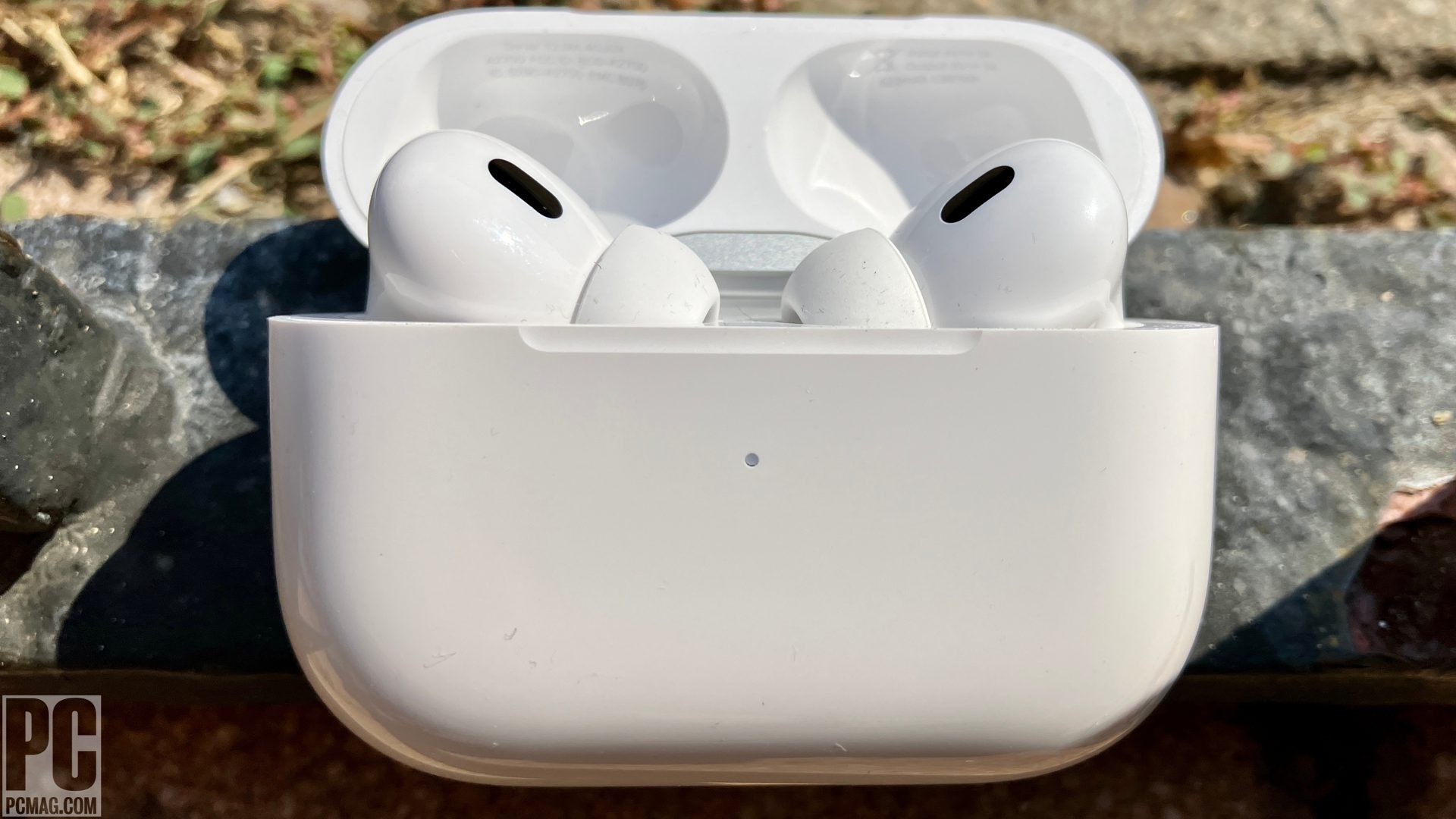 Apple AirPods Pro Vs AirPods Pro: Everything To Know Reviewed | atelier ...