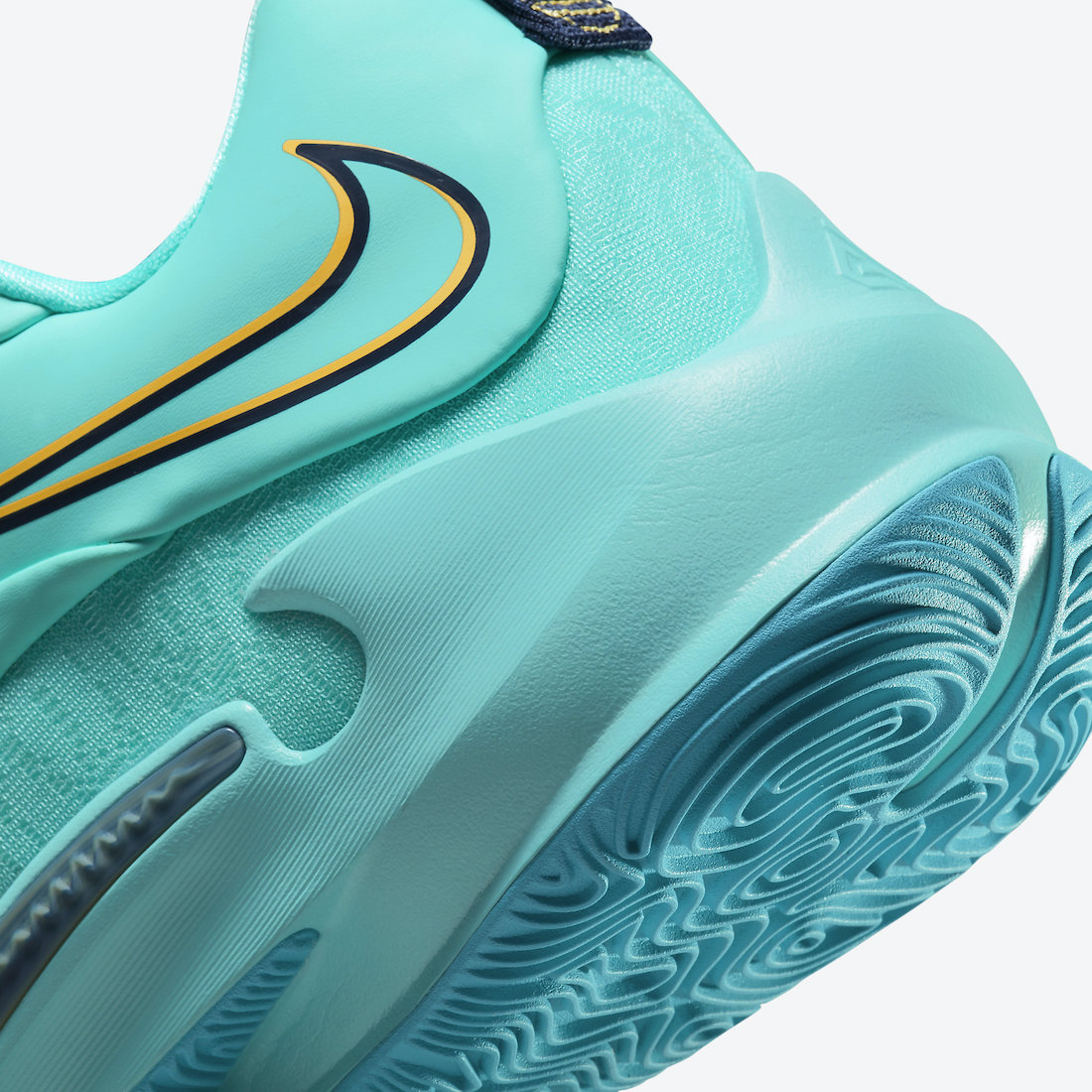 Nike Zoom Freak 3 DA0695-400 Release Date