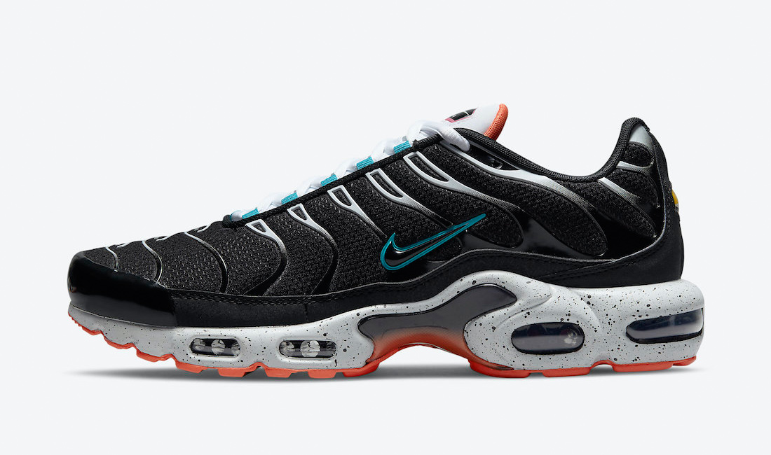 nike-air-max-plus-color-thread-aquamarine-turf-orange-sneaker-clothing-match