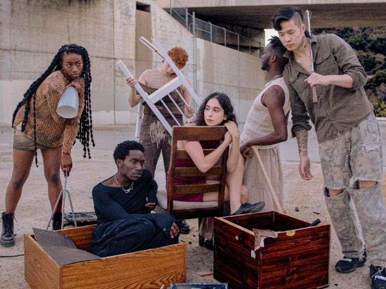 Volta Collective cast