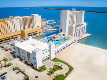 margaritaville on the beach with pool and hotel at one of the best resorts in Mississippi