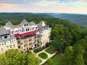 one of the best resorts in arkansas in the mountains