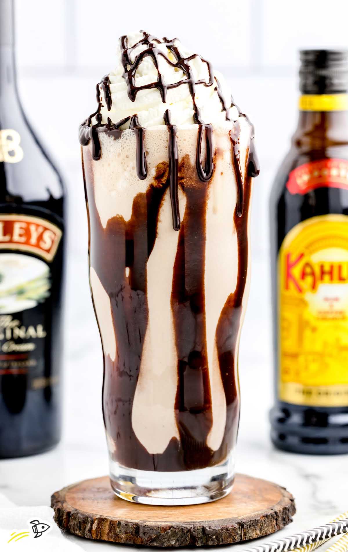 a close up shot of Mudslide Drink on a tall glass