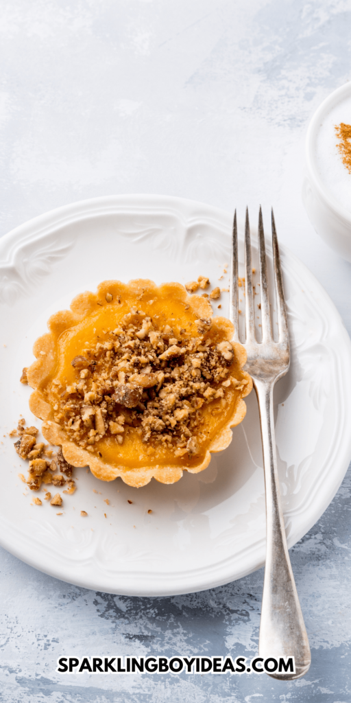 easy spiced mini pumpkin pie recipe perfect for fall desserts or snacks and Thanksgiving desserts