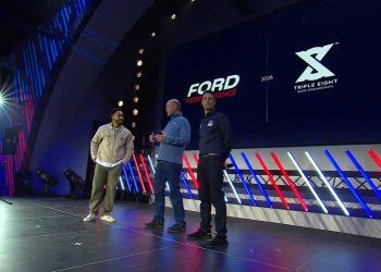 Triple Eight Race Engineering's Jamie Whincup (right) with Ford Performance boss Mark Rushbrook (middle).