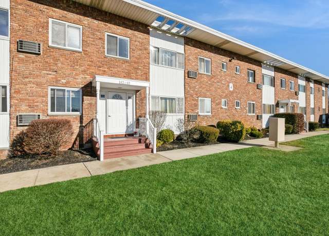 Property at 355 Route 111 #47, Smithtown, NY 11787, 1 bed, 1 bath