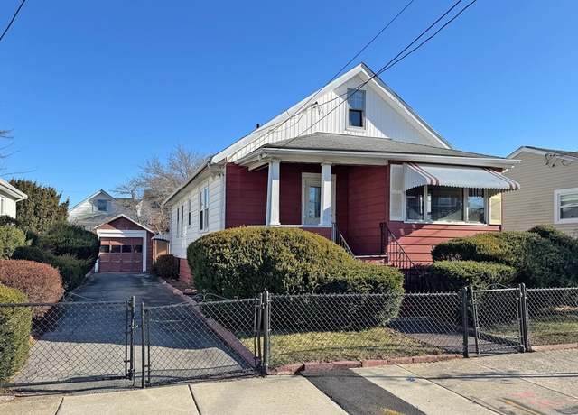 Property at 140 Bellvale St, Malden, MA 02148, 2 beds, 1 bath