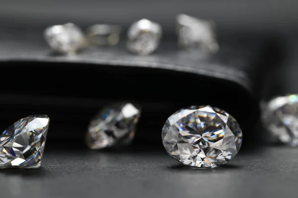 Precious Big Carats Round Cut Diamonds