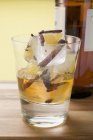 Rum and ice cubes — Stock Photo