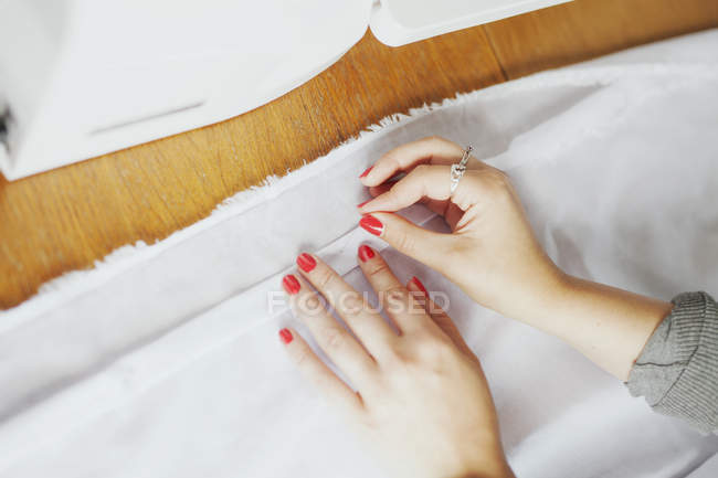 Fashion designer working with fabric — Stock Photo