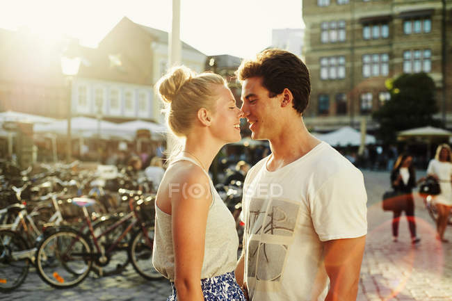 Romantic couple rubbing noses — Stock Photo