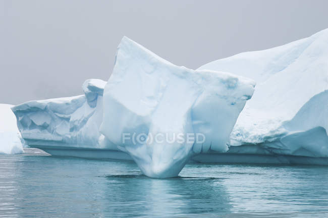 Iceberg along the Antarctic Peninsula. — Stock Photo