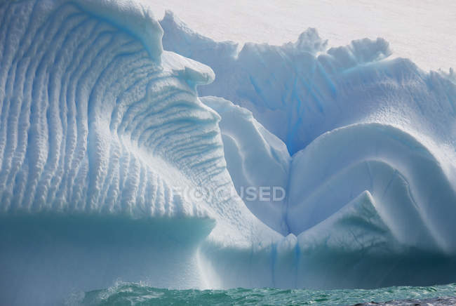 Iceberg along the Antarctic Peninsula. — Stock Photo