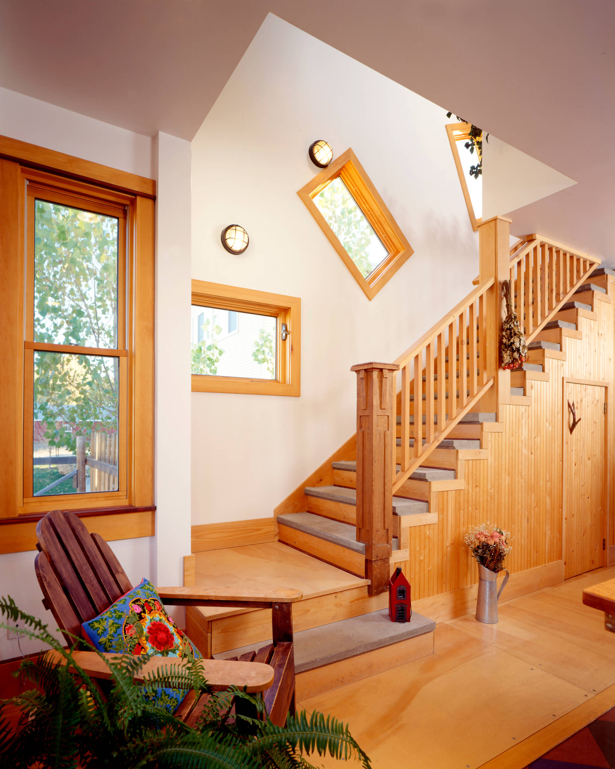 Staircase Window: Photos, Designs & Ideas