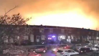 Philadelphia Plane Crash: At Least 6 Dead After Small Aircraft Crashes Near Roosevelt Mall, Videos Show Multiple Houses on Fire Following Incident