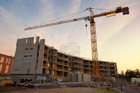 Foto de Construcción en la mañana del amanecer - Imagen libre de derechos