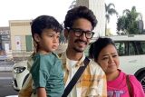 Bharti Singh and family snapped at the airport