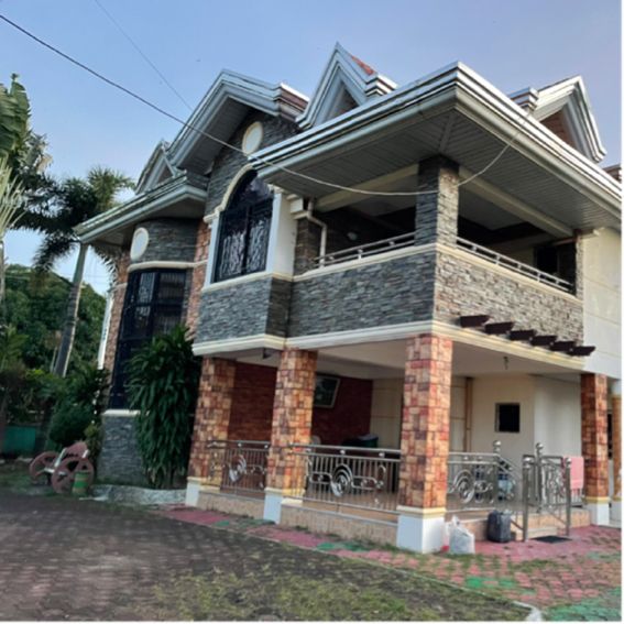 Commercial and Residential house and lot in Cabanatuan City