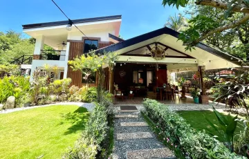 Beach House For Sale in Namocon, Tigbauan, Iloilo